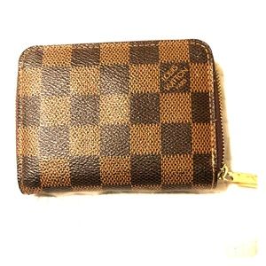 Louis Vuitton small zipper wallet